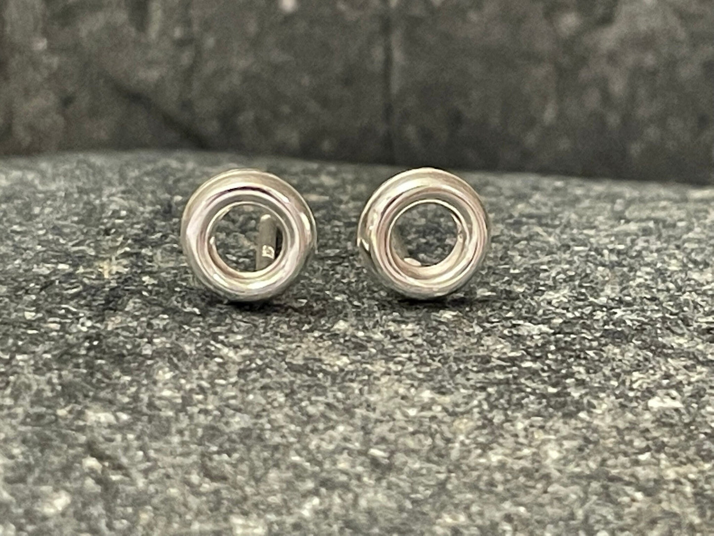 Circle (smooth) - 925 Sterling Silver Plain Stud Earrings - Boxed