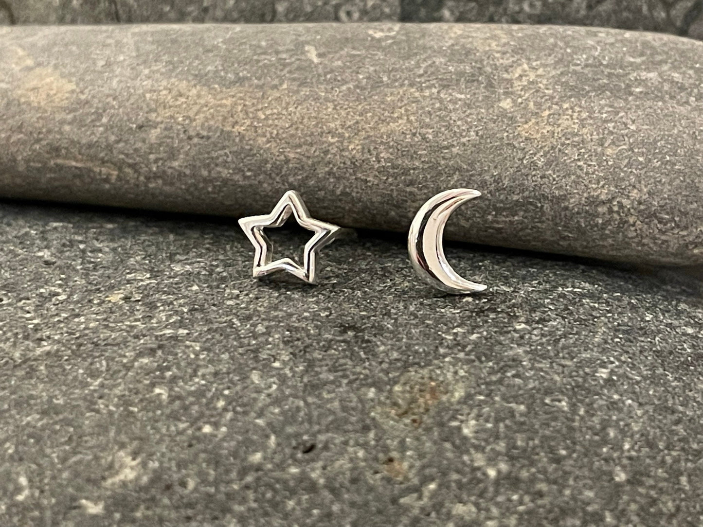 Star and Moon - 925 Sterling Silver Plain Stud Earrings - Boxed