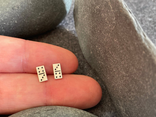 Domino - 925 Sterling Silver Plain Stud Earrings - Boxed