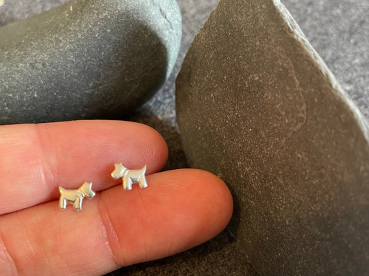Dog - 925 Sterling Silver Plain Stud Earrings - Boxed