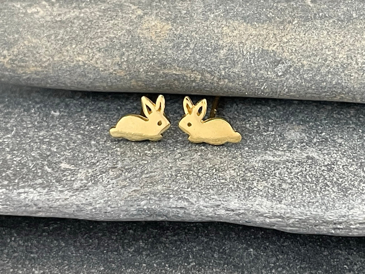 Rabbits - 925 Sterling Silver Stud Earrings (Gold)