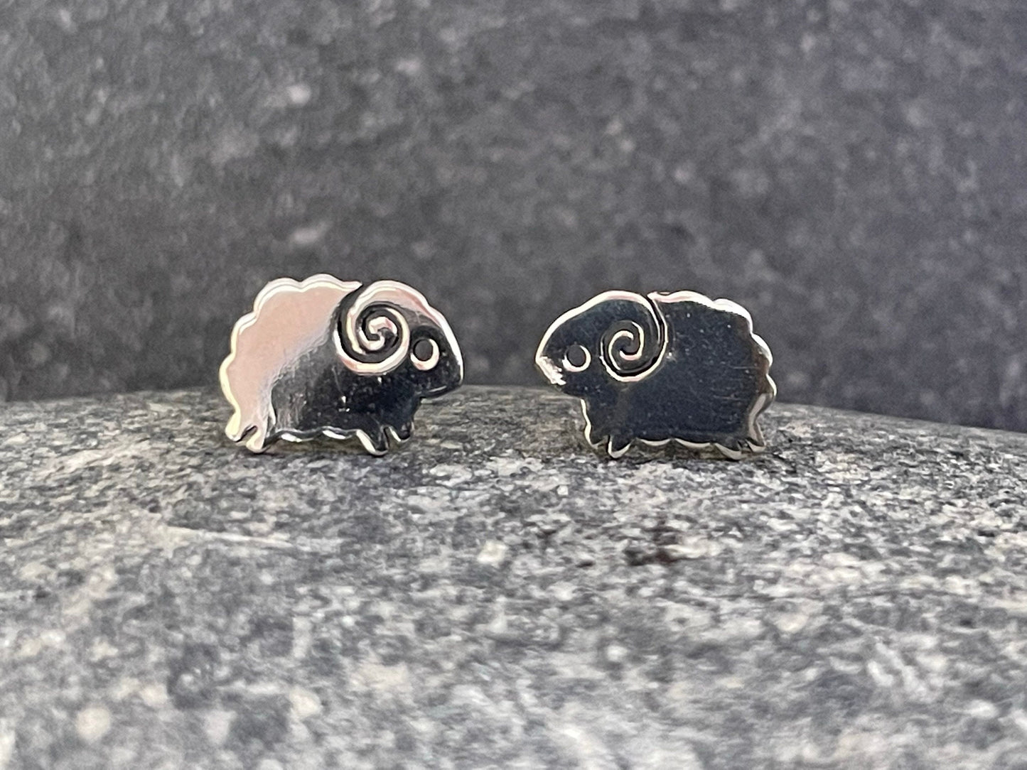 Sheep - 925 Sterling Silver Plain Stud Earrings