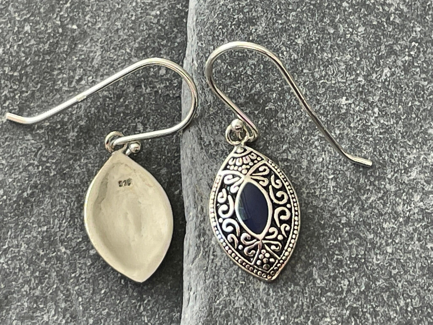 Marquise Bali - 925 Sterling Silver Plain Earrings - Dark Blue Enamel, Oval.