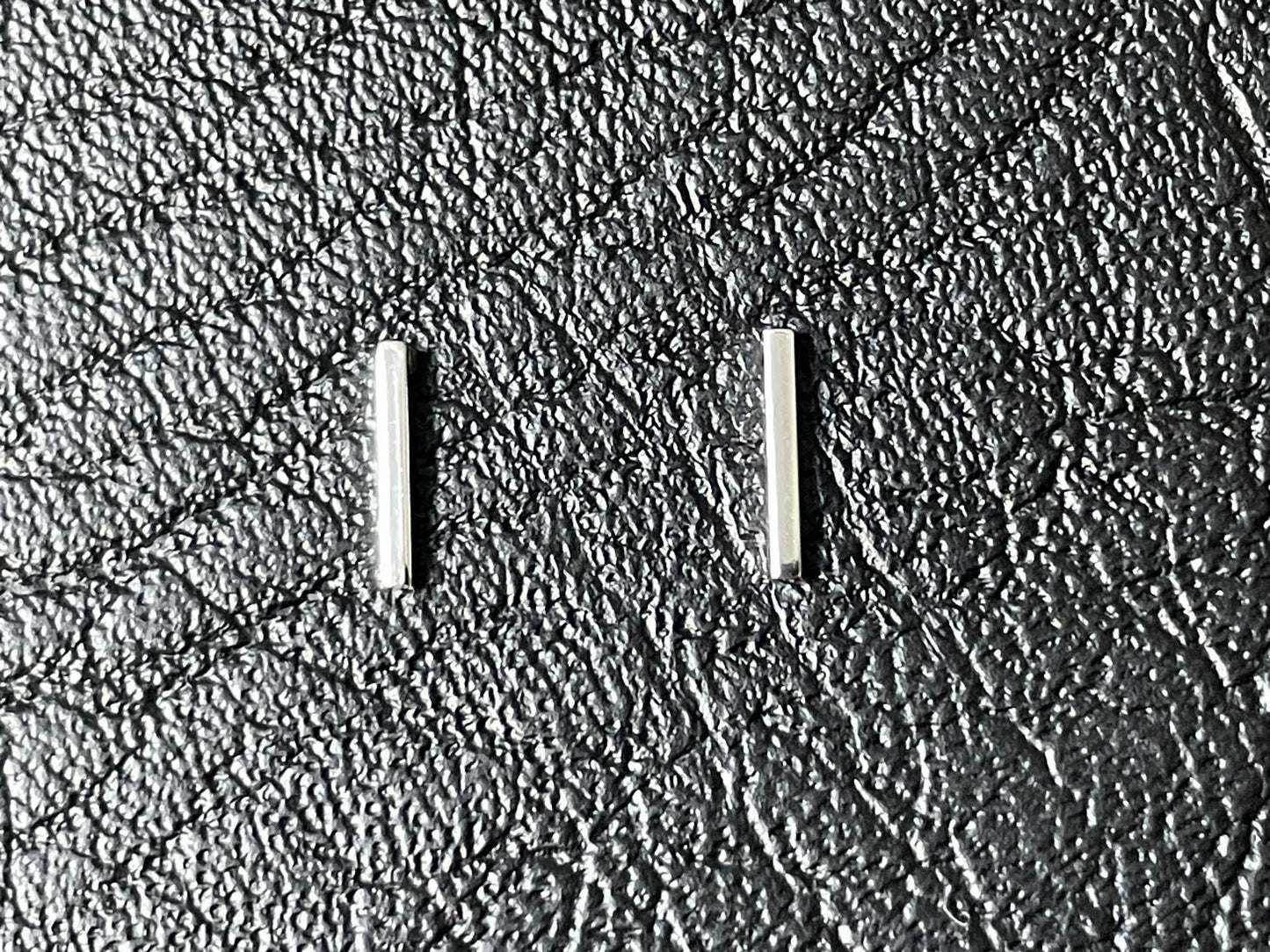 Bar - 925 Sterling Silver Plain Ear Studs Boxed