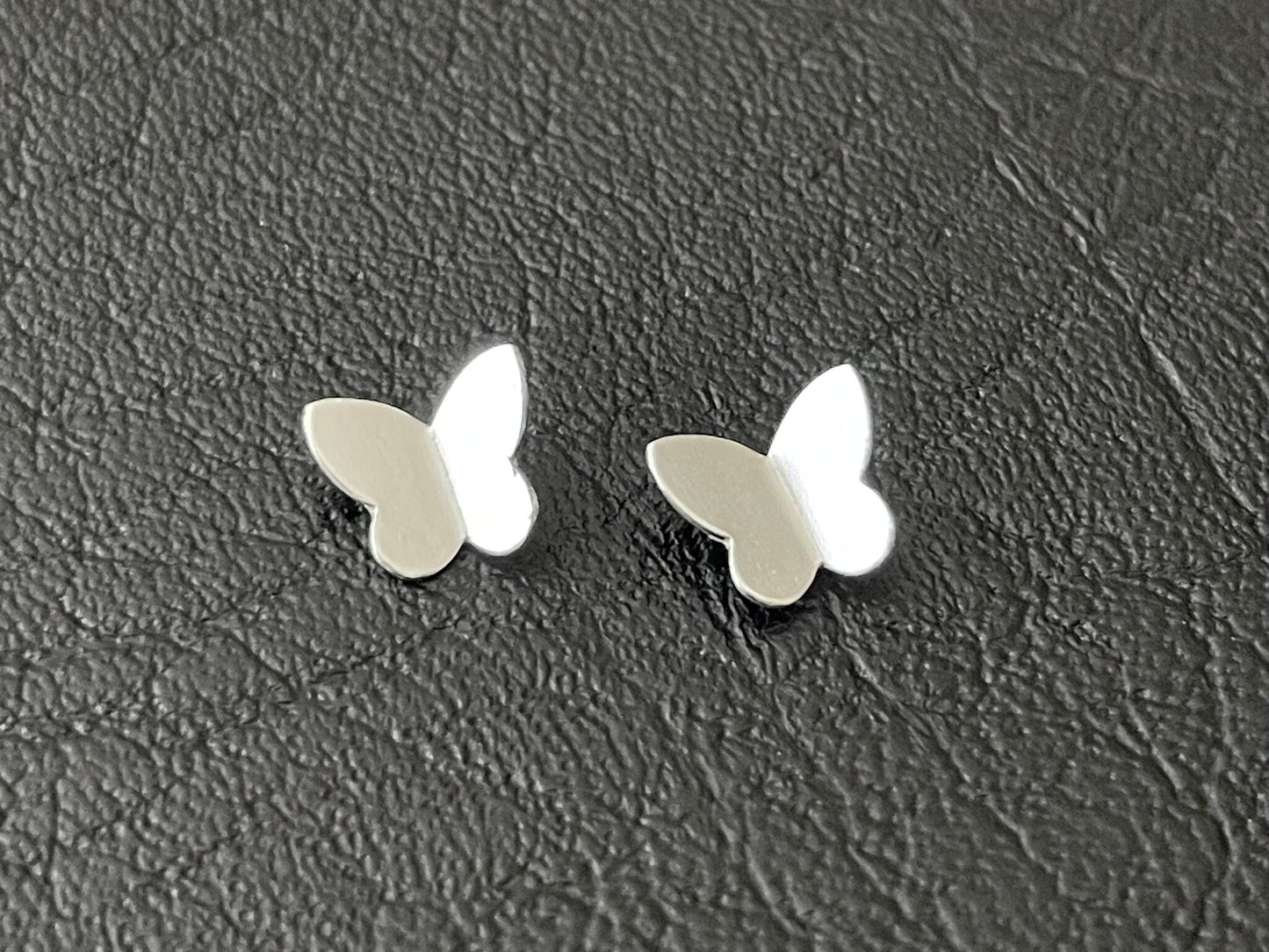 Butterfly - 925 Sterling Silver Plain Ear Studs - Boxed
