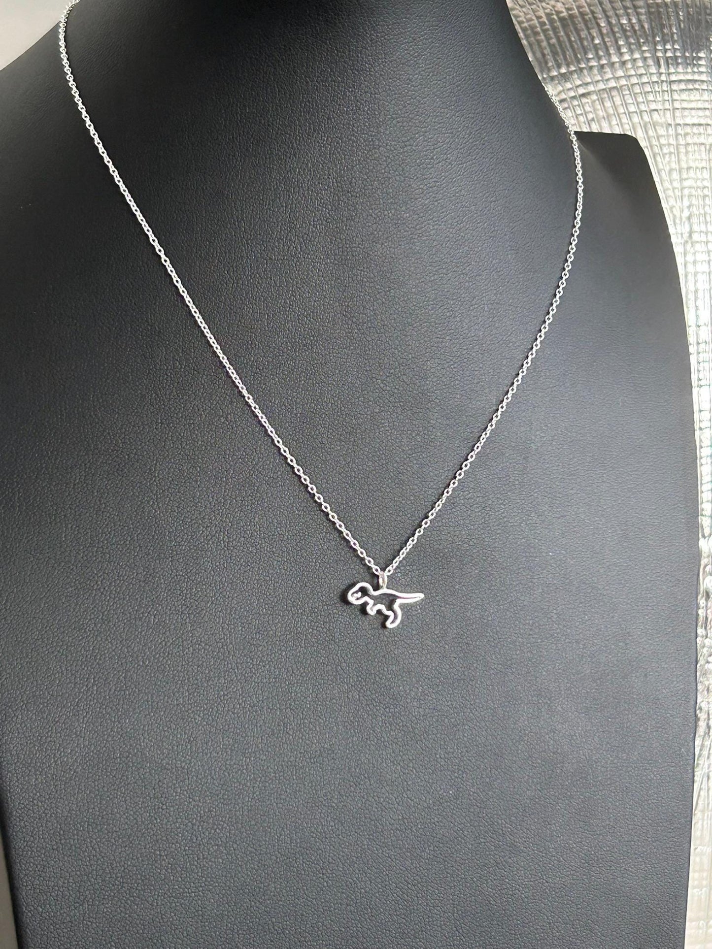 T-Rex Tyrannosaurus Rex Dinosaur - 925 Sterling Silver Plain Necklace Boxed