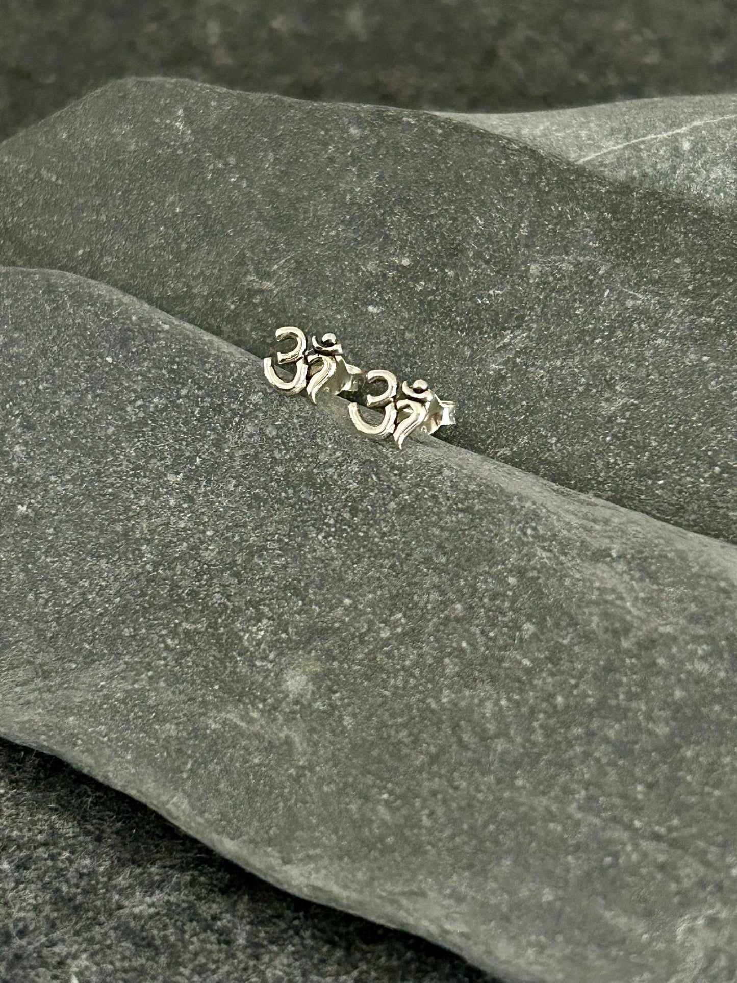 Om - 925 Sterling Silver Plain Stud Earrings
