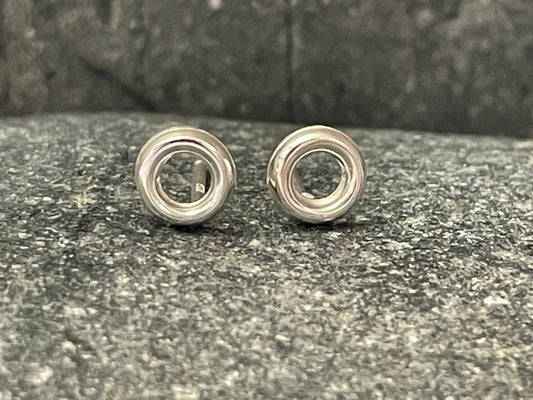 Circle (smooth) - 925 Sterling Silver Plain Stud Earrings - Boxed