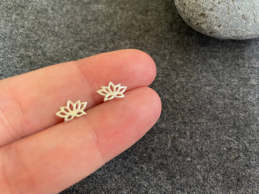Lotus Flower - 925 Sterling Silver Plain Stud Earrings
