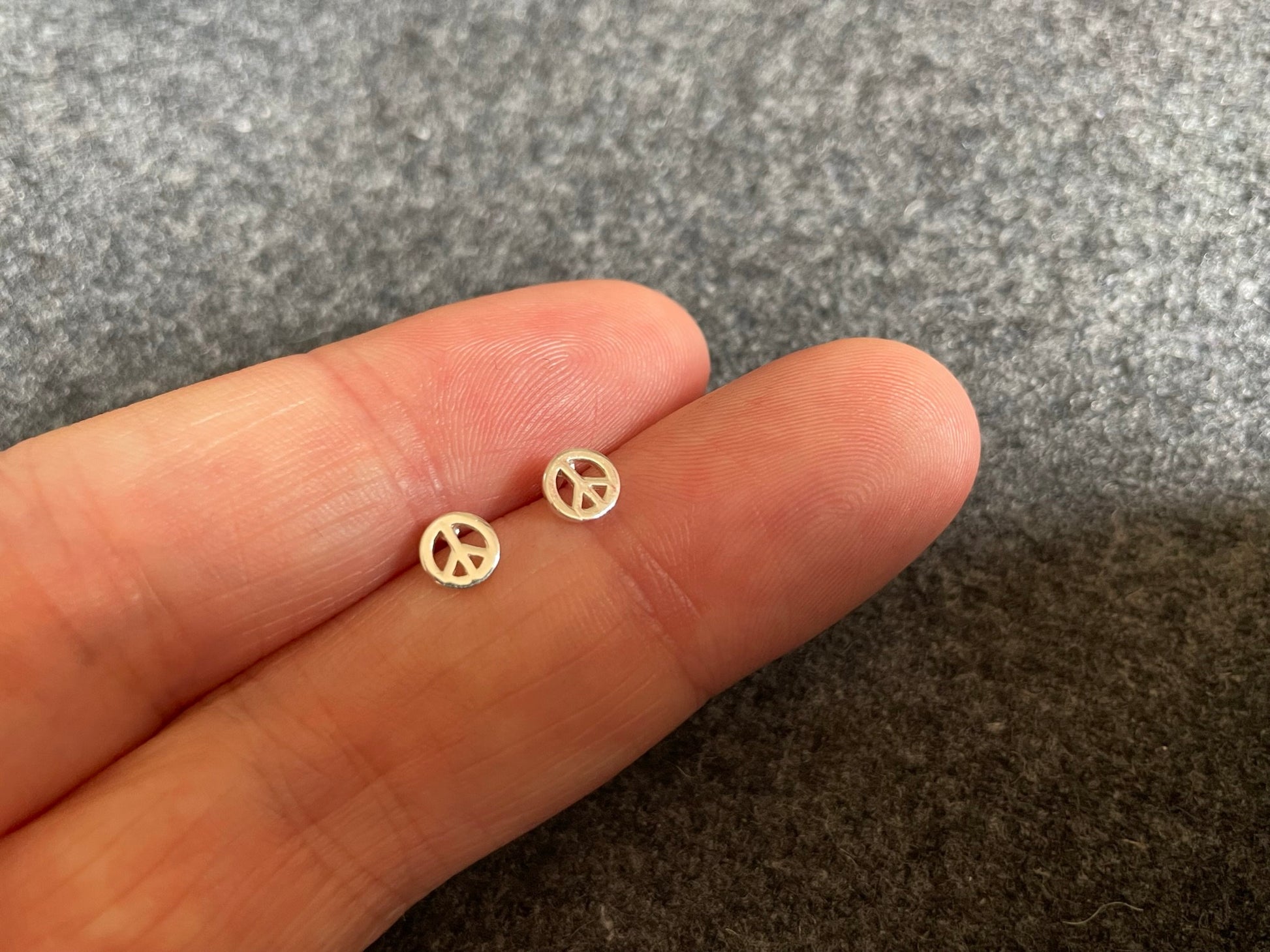 Peace (small) - 925 Sterling Silver Plain Stud Earrings