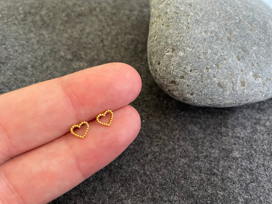 Beaded Heart (Gold) - 925 Sterling Silver Plain Stud Earrings - Boxed