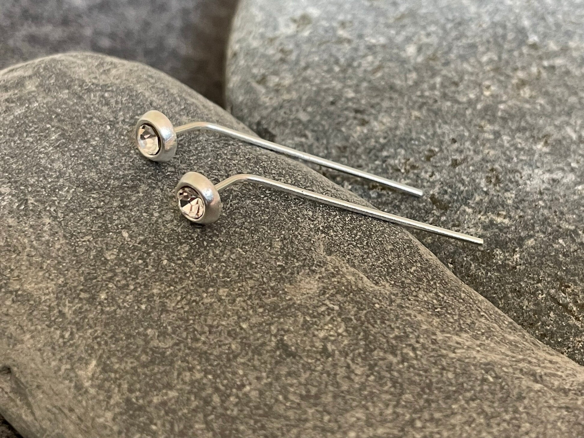 Round - 925 Sterling Silver Crystal Bar Drop Earrings