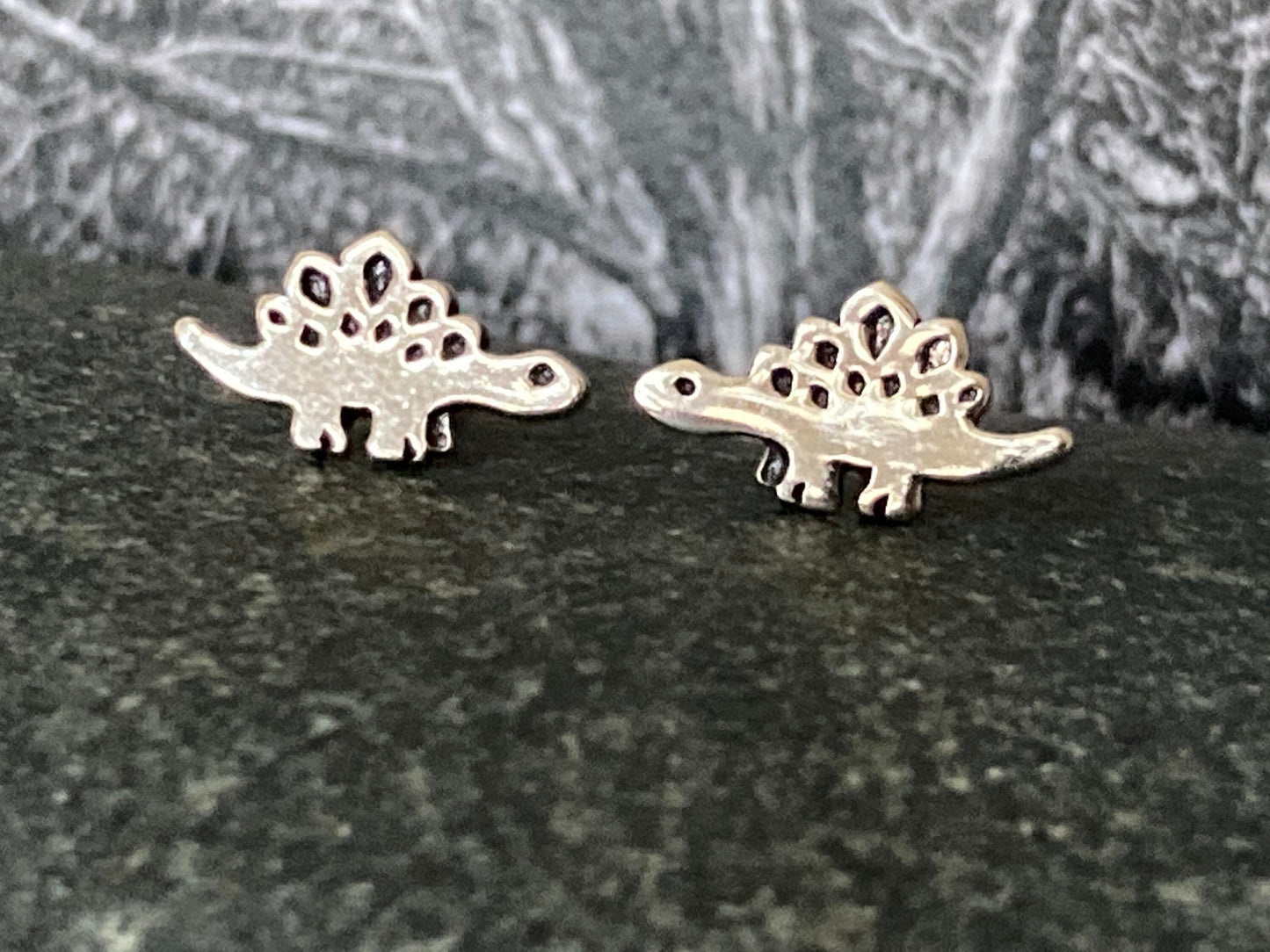 Dinosaur Stegosaurus - 925 Sterling Silver Stud Earrings - Boxed