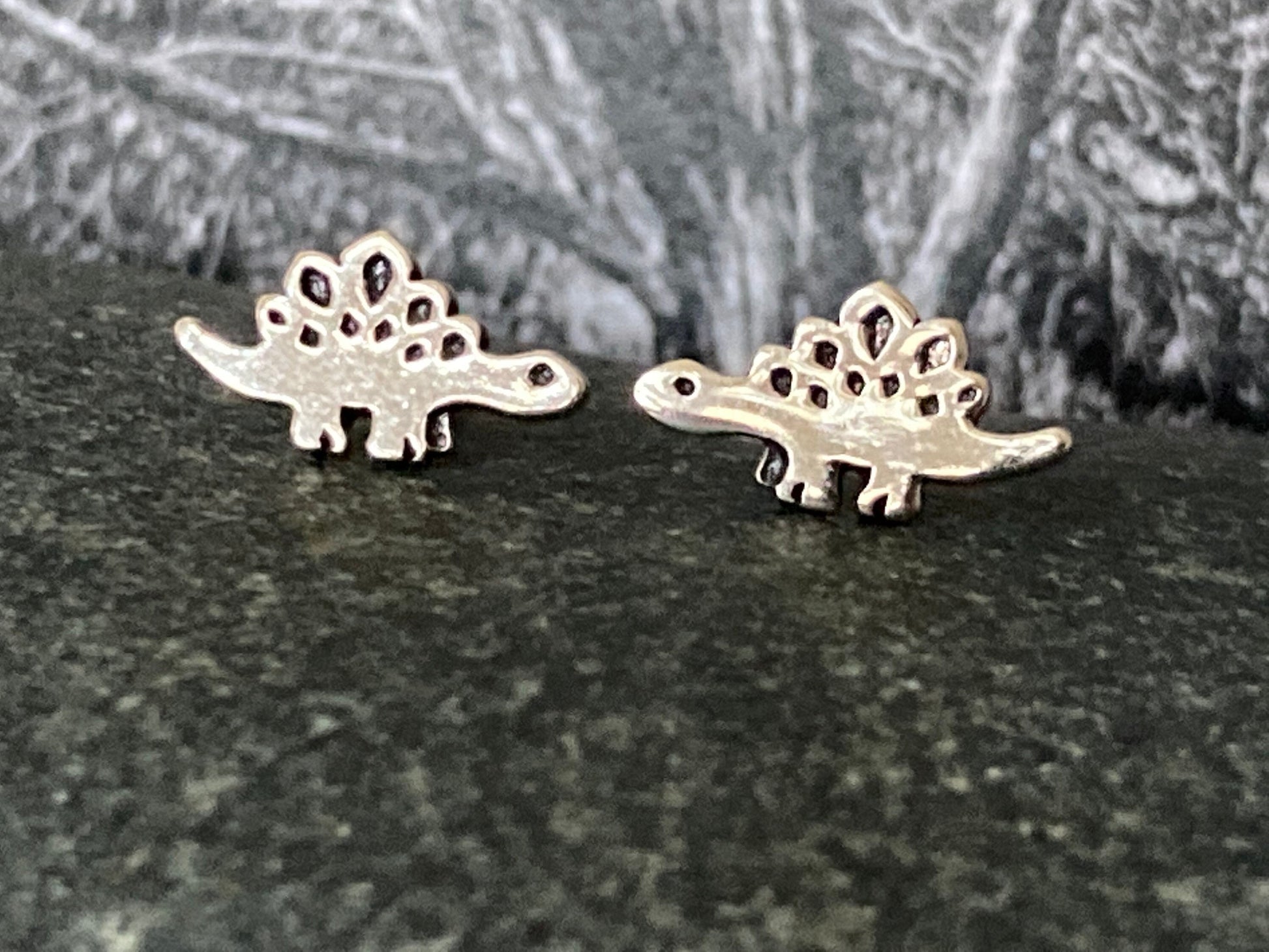 Dinosaur Stegosaurus - 925 Sterling Silver Stud Earrings - Boxed