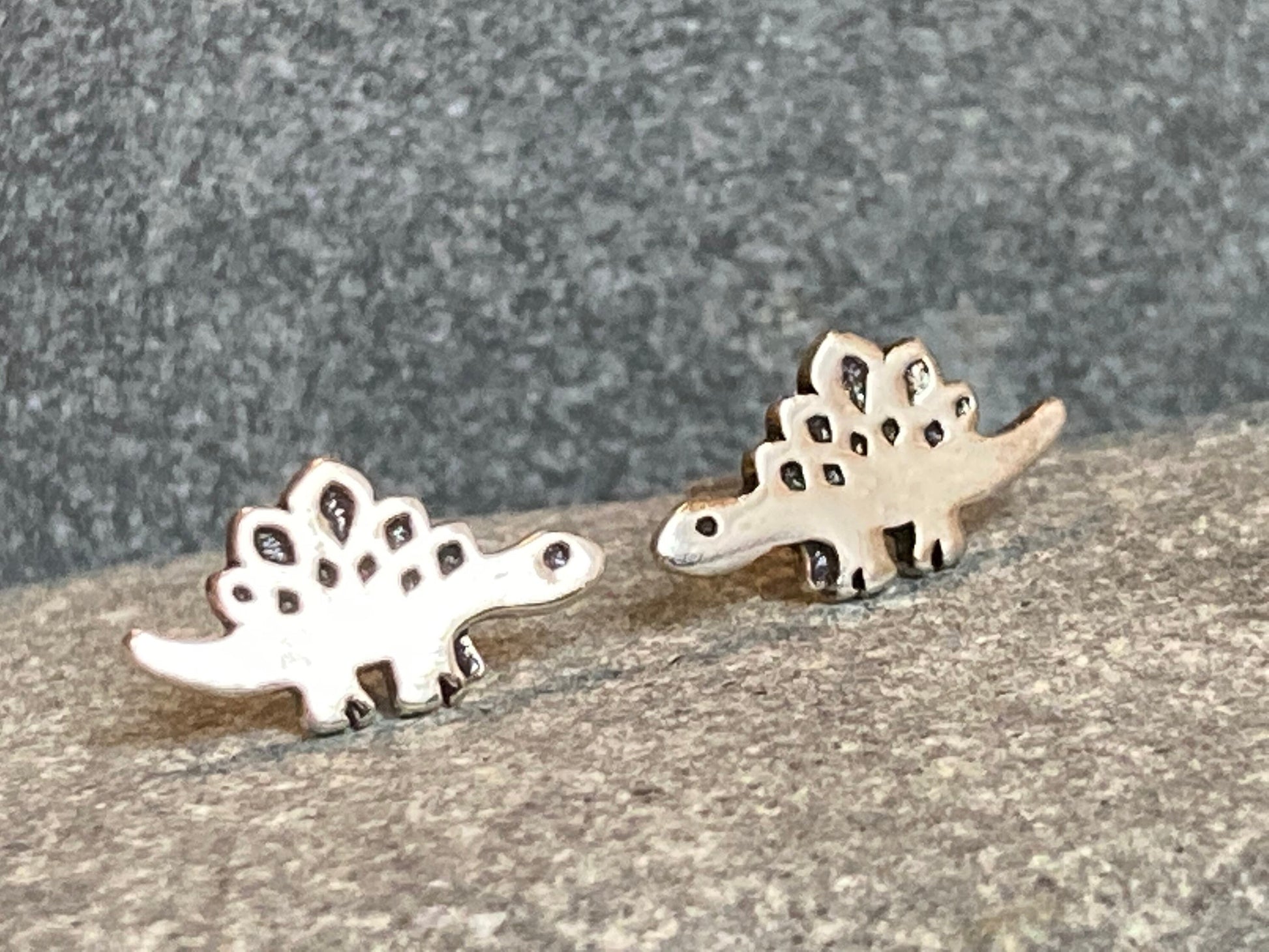 Dinosaur Stegosaurus - 925 Sterling Silver Stud Earrings - Boxed