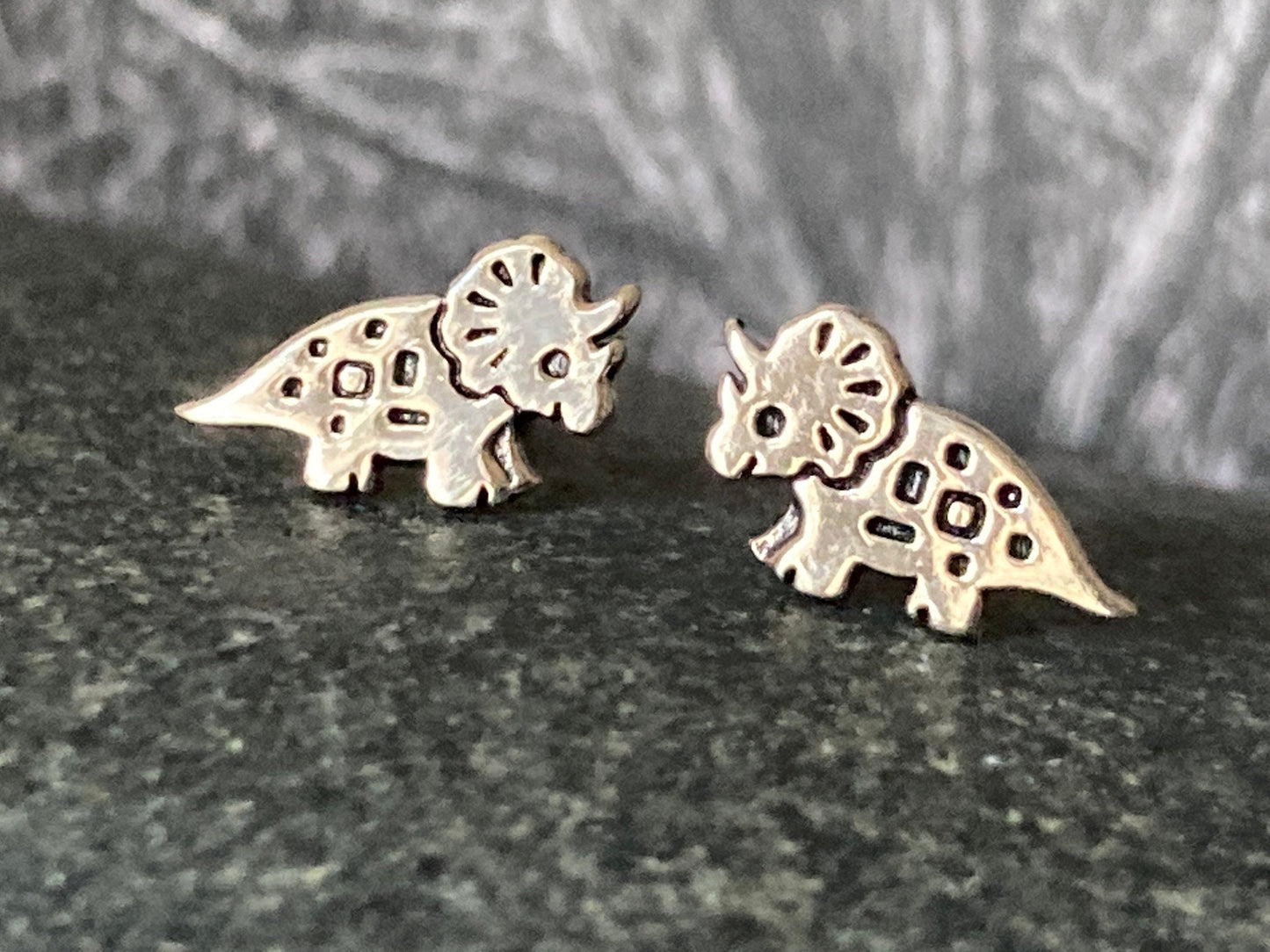 Dinosaur Triceratops - 925 Sterling Silver Stud Earrings - Boxed