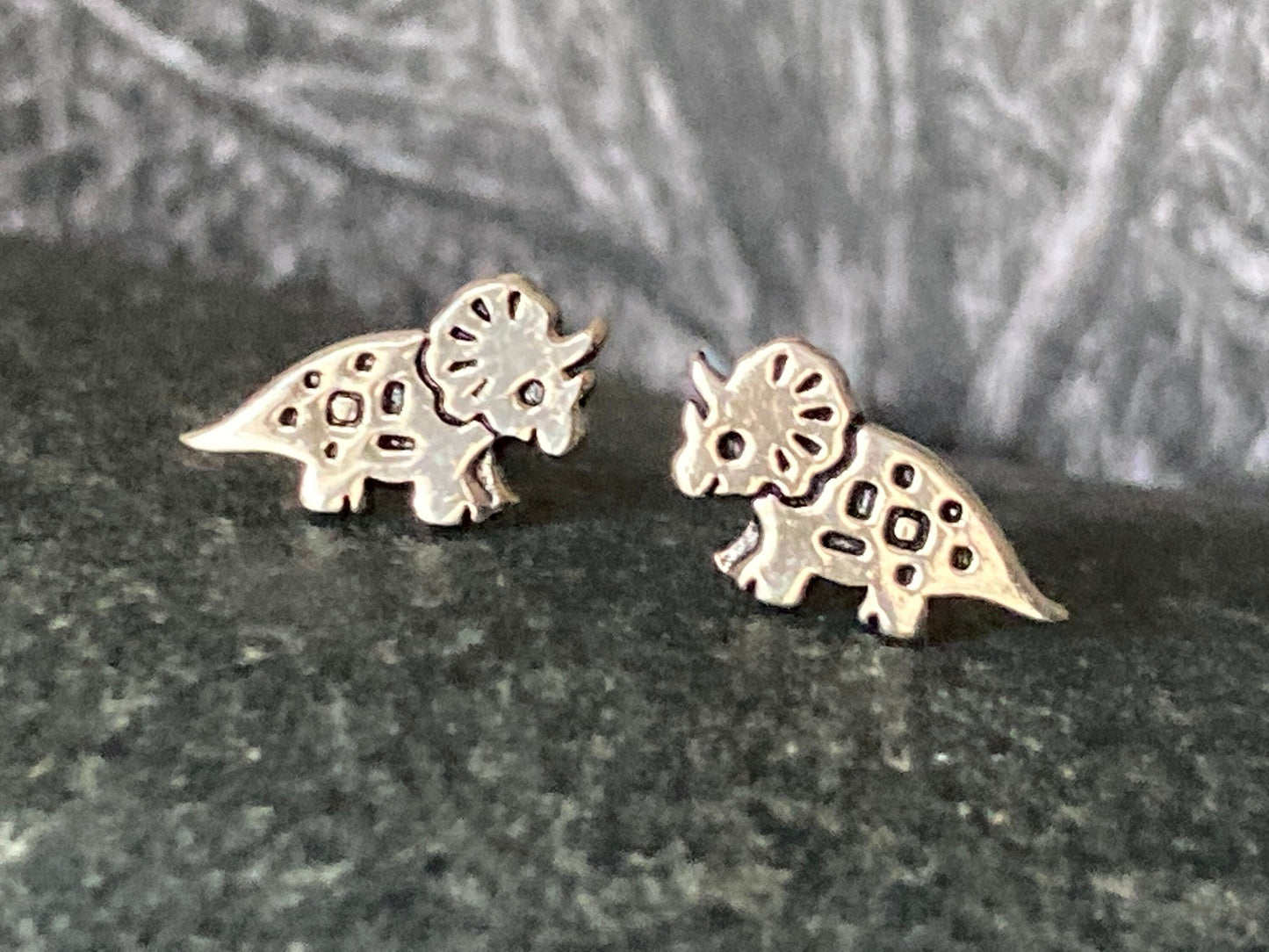 Dinosaur Triceratops - 925 Sterling Silver Stud Earrings - Boxed
