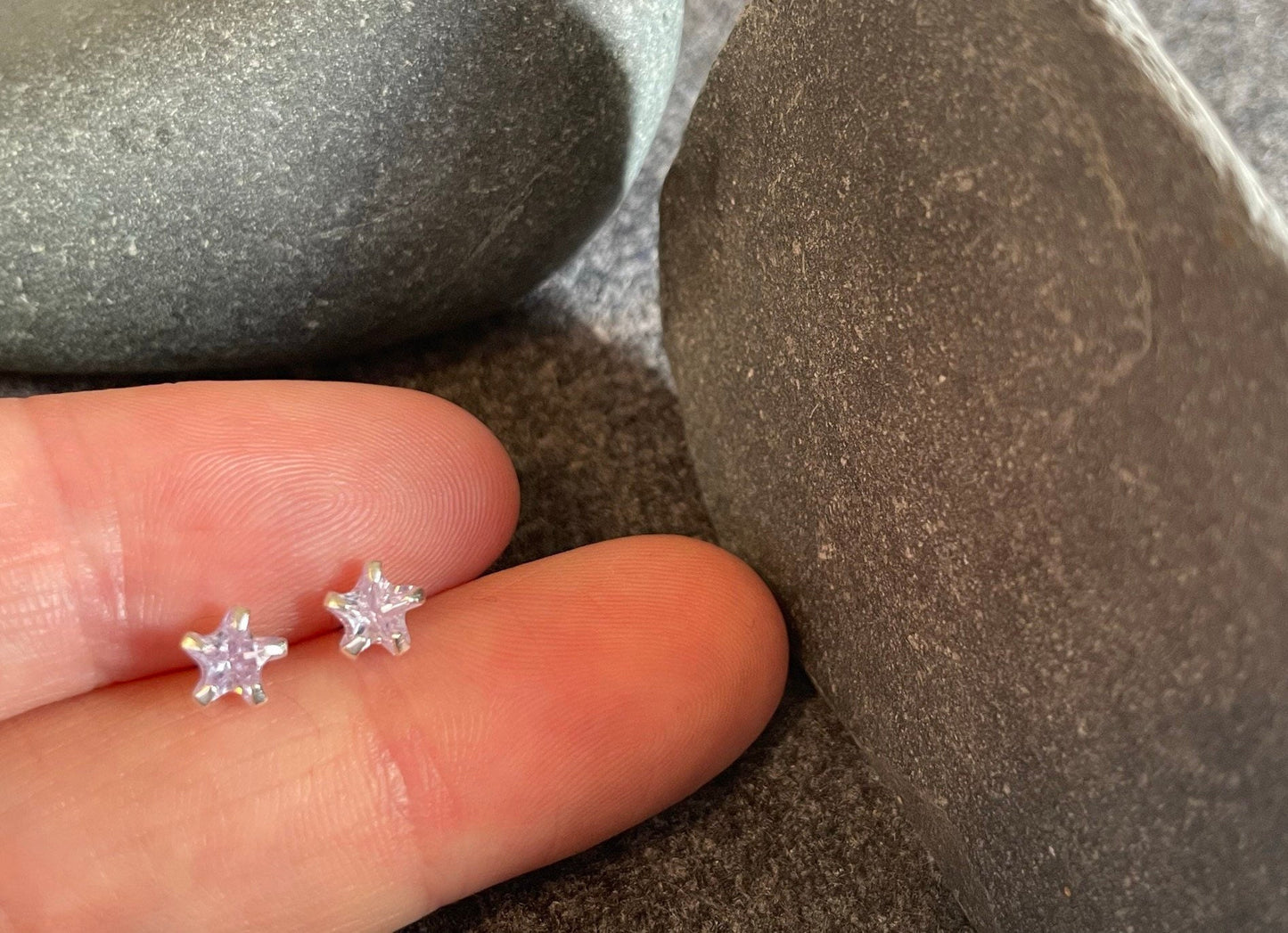 CZ Lavender Star - 925 Sterling Silver Classic Cubic Zirconia Stud Earrings - Boxed