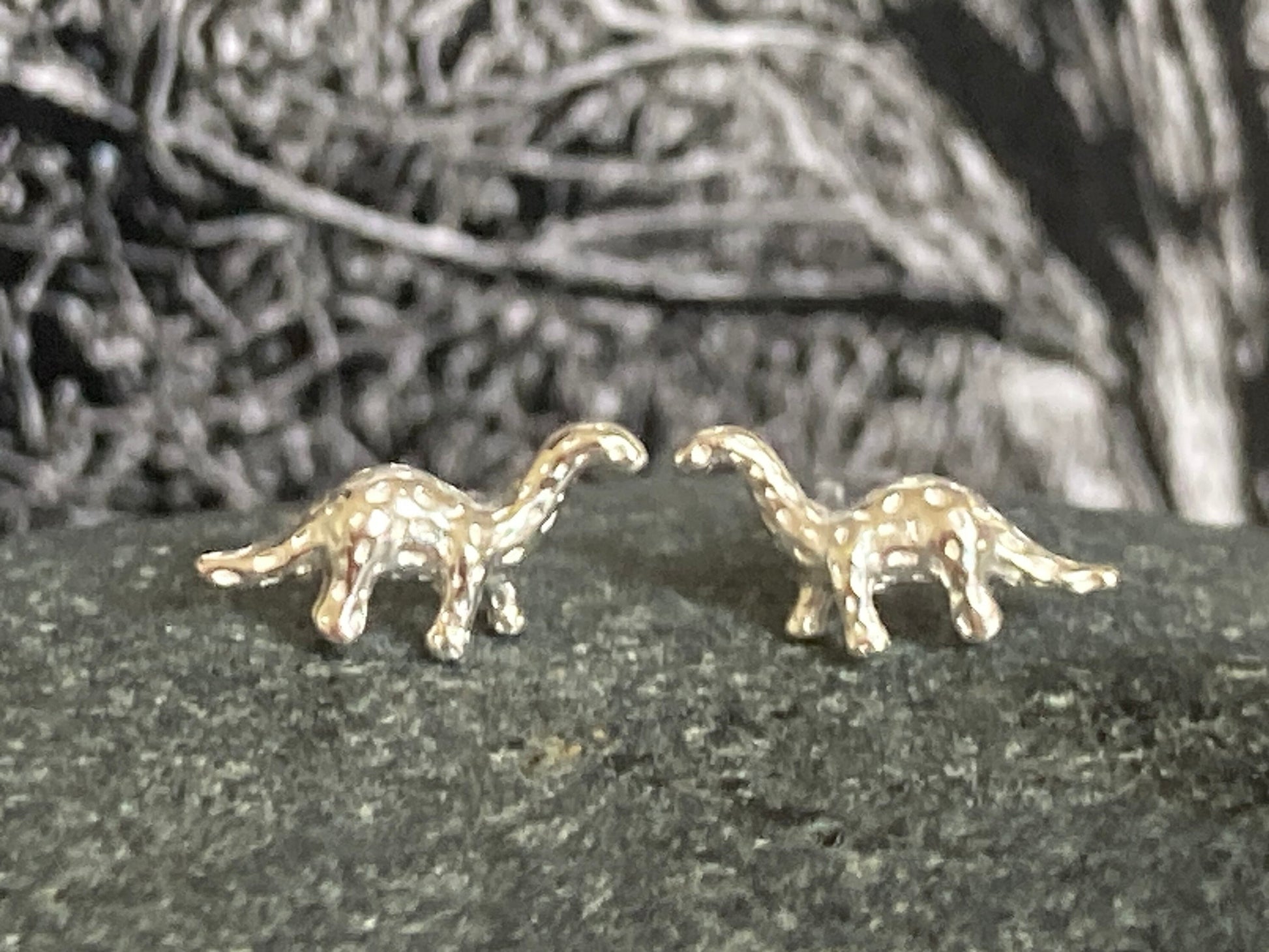 Dinosaur Brontosaurus - 925 Sterling Silver Stud Earrings - Boxed