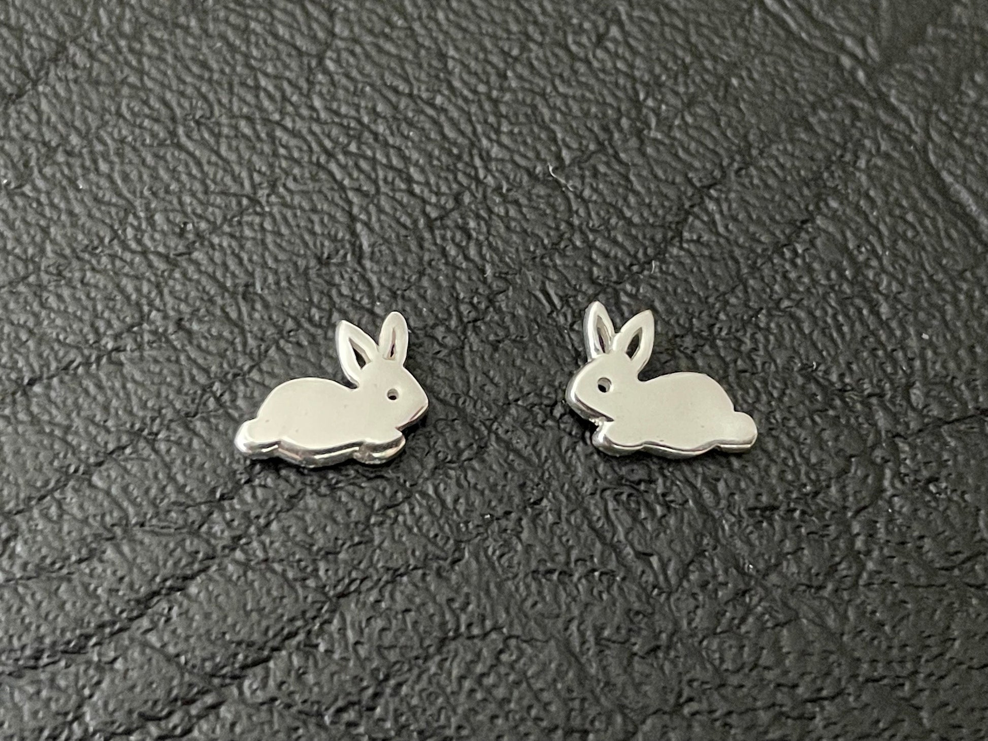 Rabbits - 925 Sterling Silver Stud Earrings - The Silver Bear Company