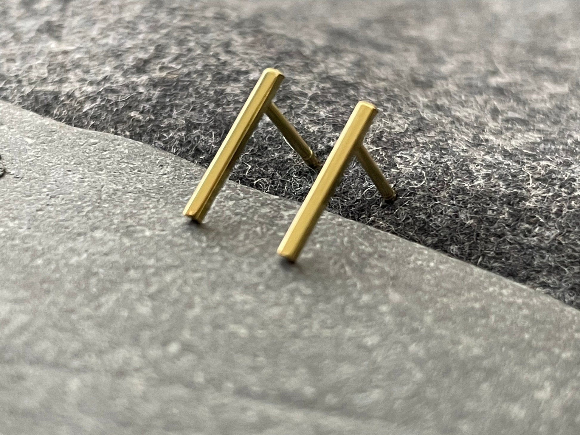 Bar - 14ct Gold Plated 925 Sterling Silver Plain Ear Studs Boxed