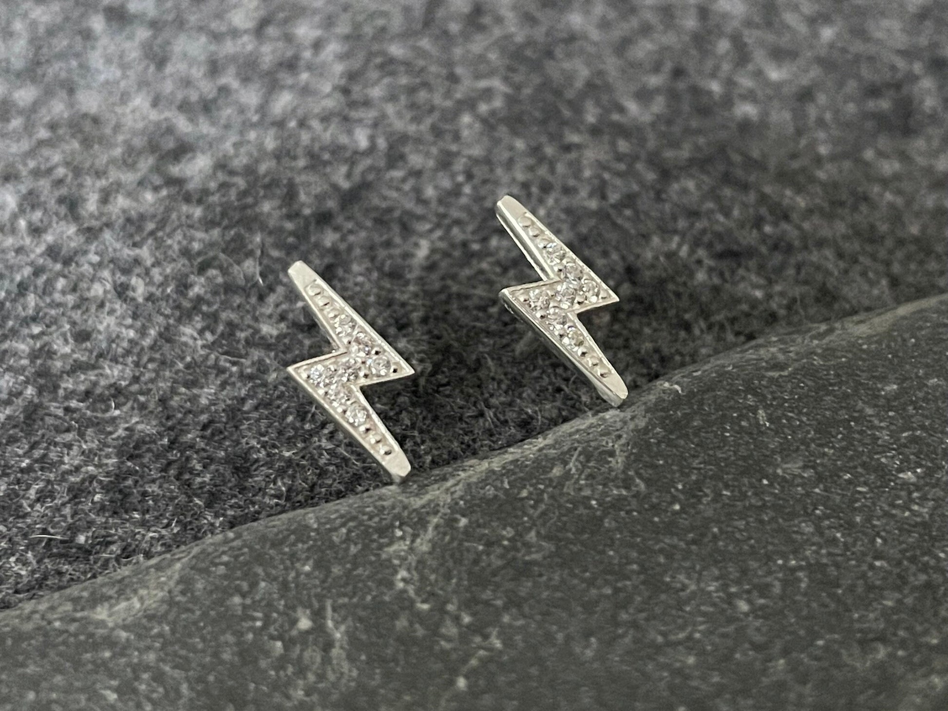 Lightning Bolt - 925 Sterling Silver Cubic Zirconia Ear Studs CZ