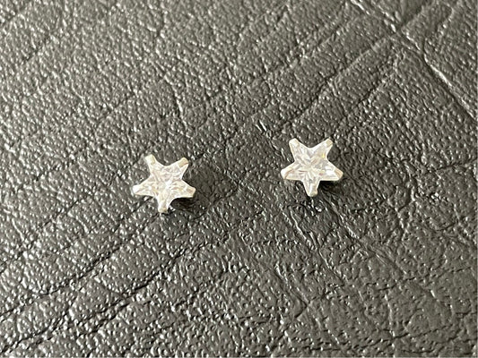 CZ White Star - 925 Sterling Silver Ear Studs with 5mm White Cubic Zirconia - Boxed