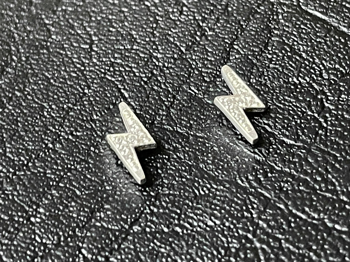 Lightning Bolt - 925 Sterling Silver Cubic Zirconia Ear Studs CZ