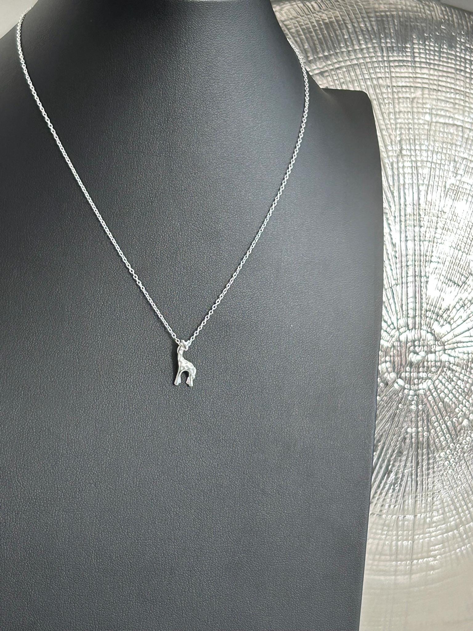 Giraffe - 925 Sterling Silver Pendant Necklace - Boxed