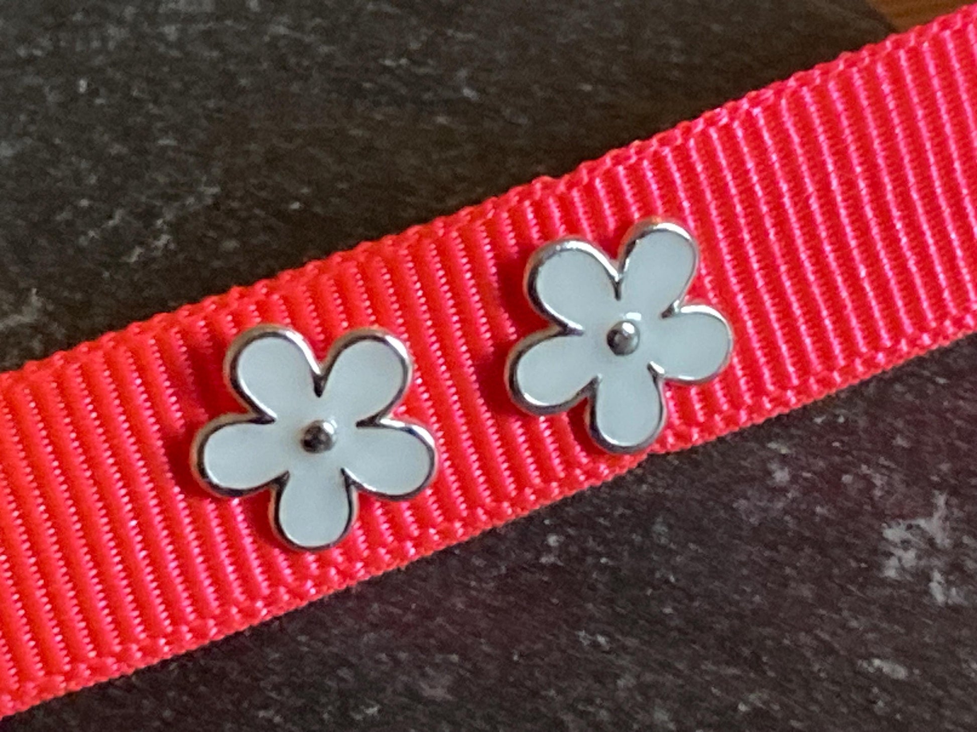 Flower Cosmos - 925 Sterling Silver Plain White Ear Studs. Boxed.